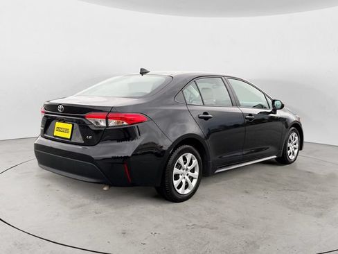 Used 2024 Toyota Corolla LE FWD image 5