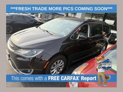 Used 2017 Chrysler Pacifica Touring-L
