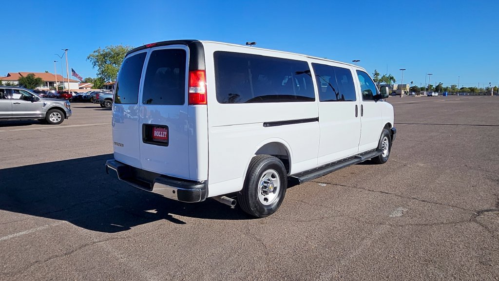 Used 2025 Chevrolet Express 3500 LT w/ LT Preferred Equipment Group RWD image 11