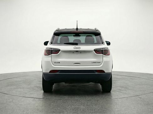 Used 2025 Jeep Compass Limited image 7