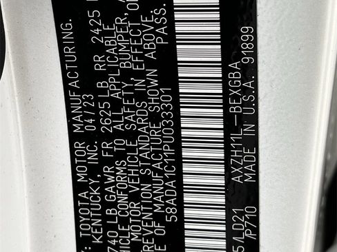 Used 2023 Lexus ES 300h w/ Premium Package image 30