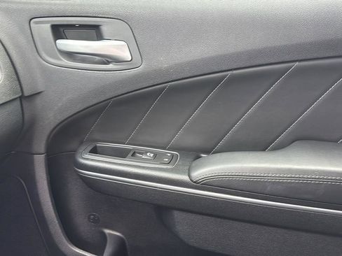 Used 2015 Dodge Charger SXT w/ Plus Group image 23