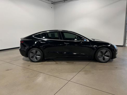 Used 2019 Tesla Model 3 Long Range image 2