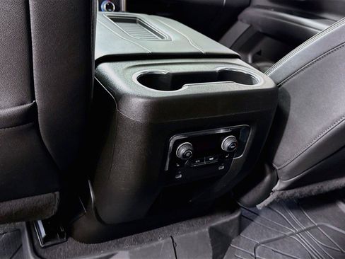 Used 2024 Chevrolet Tahoe High Country AWD/4WD image 20