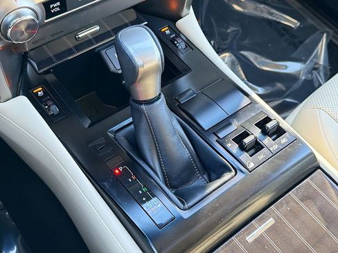 Used 2021 Lexus GX 460 Premium image 36