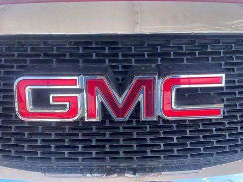 Used 2012 GMC Acadia SLT image 26