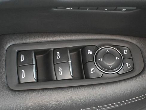 Used 2024 Cadillac XT5 Premium Luxury w/ LPO, Premium Carpet Package image 11