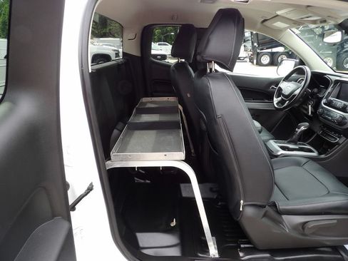 Used 2022 Chevrolet Colorado LT w/ Fleet Safety Package RWD image 31