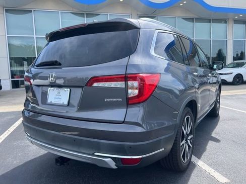 Used 2019 Honda Pilot Touring image 6