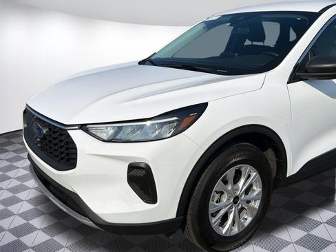 Used 2024 Ford Escape Active AWD/4WD image 24