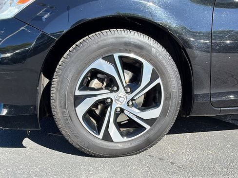 Used 2017 Honda Accord LX image 9