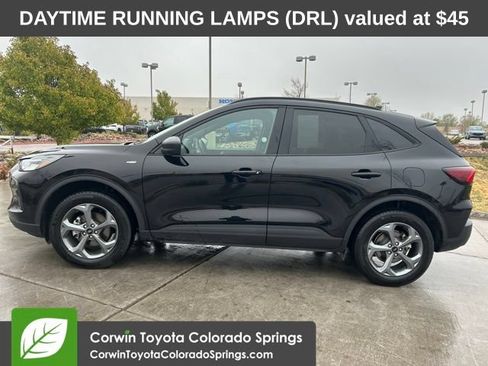 Used 2025 Ford Escape ST-Line AWD/4WD image 4