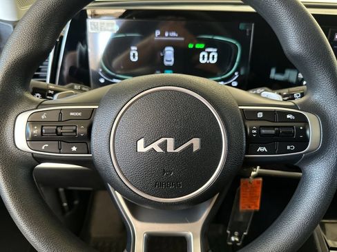 Used 2023 Kia Sportage LX AWD/4WD image 21