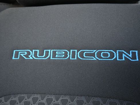 Used 2025 Jeep Wrangler Unlimited Rubicon 4xe w/ Convenience Group image 18