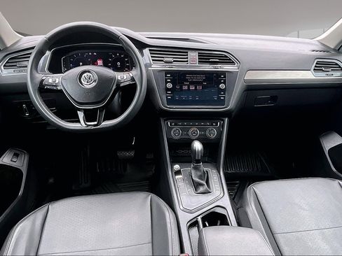 Used 2020 Volkswagen Tiguan SEL FWD image 7