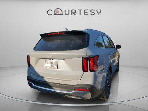 New 2026 Kia Sorento S FWD image 5
