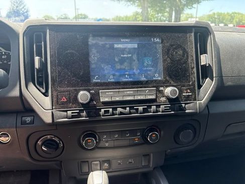 Used 2025 Nissan Frontier S AWD/4WD image 19