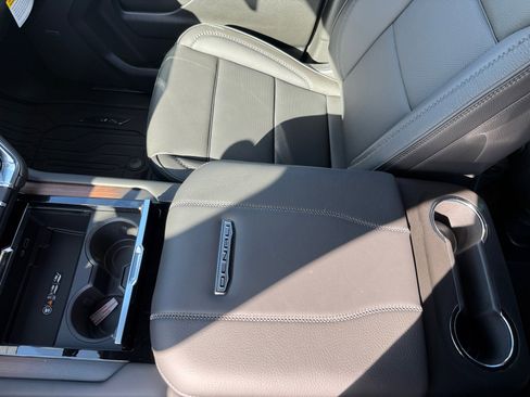 New 2026 GMC Yukon XL Denali image 14