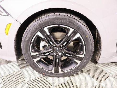 Used 2023 Kia K5 GT-Line image 19