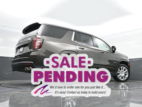 Used 2021 Chevrolet Tahoe High Country w/ Premium Package image 32