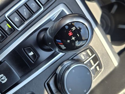 Used 2018 BMW X5 M AWD/4WD image 26