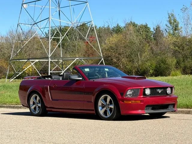 Used 2007 Ford Mustang GT Premium RWD image 3