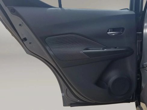 Used 2020 Nissan Kicks SV FWD image 12