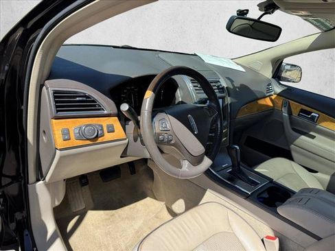 Used 2013 Lincoln MKX AWD image 12