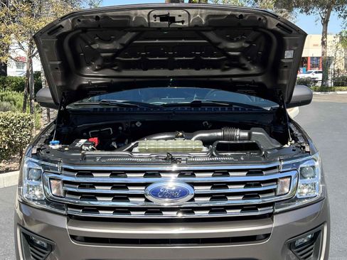 Used 2019 Ford Expedition Max XLT RWD image 24