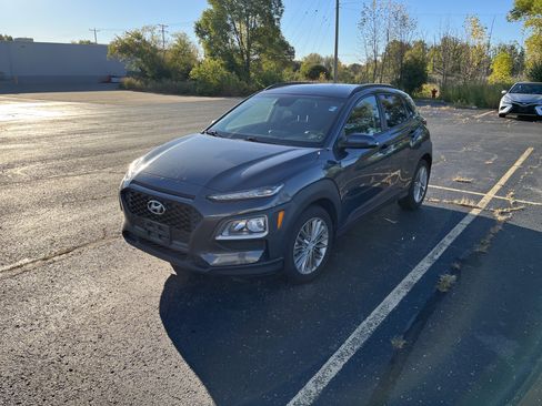 Used 2019 Hyundai Kona SEL image 2