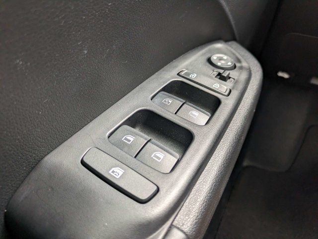 Certified 2024 Hyundai Venue Limited FWD image 20