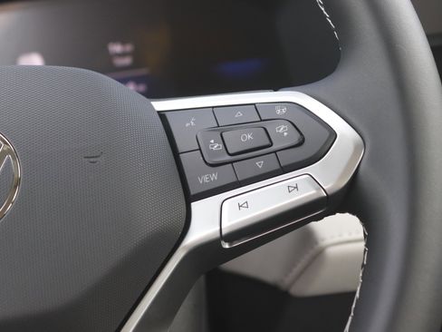 New 2025 Volkswagen Taos S image 20