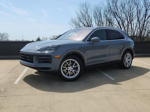 New 2026 Porsche Cayenne image 1