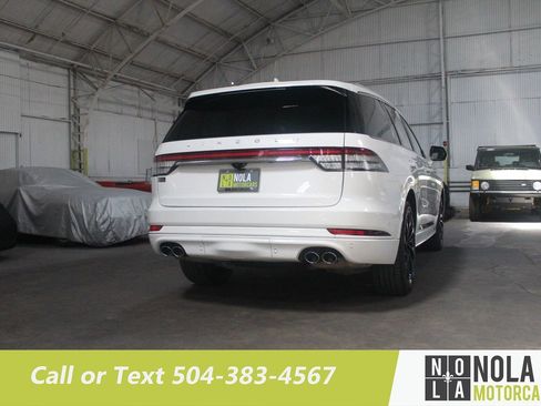 Used 2022 Lincoln Aviator Reserve w/ Equipment Group 201A AWD/4WD image 11