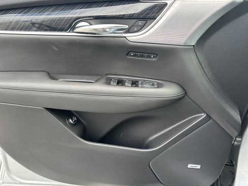 Used 2020 Cadillac XT6 Premium Luxury image 21