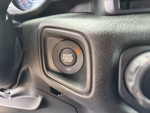 Used 2024 Jeep Wrangler Unlimited Sport AWD/4WD image 15