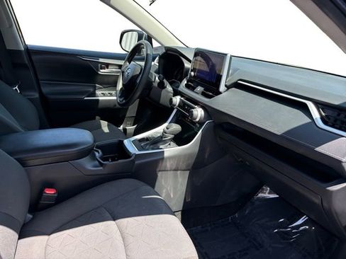 Certified 2024 Toyota RAV4 XLE AWD/4WD image 20