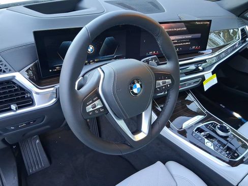 Used 2026 BMW X5 xDrive40i w/ Executive Package AWD/4WD image 4