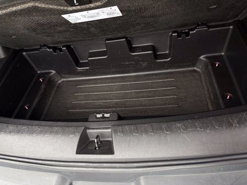 Used 2018 Chevrolet Traverse LT AWD/4WD image 37
