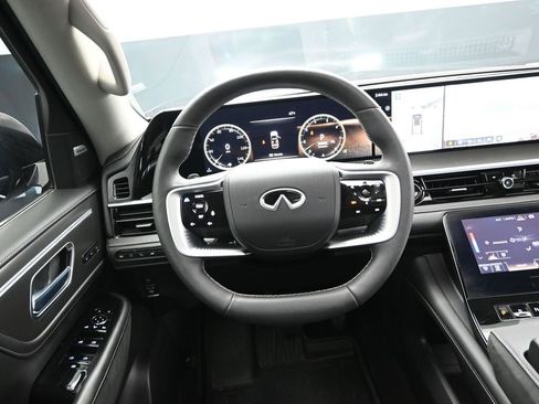Used 2025 INFINITI QX80 Luxe RWD image 32