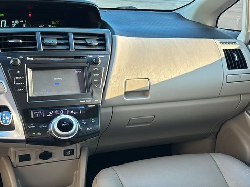 Used 2014 Toyota Prius V Three FWD image 7