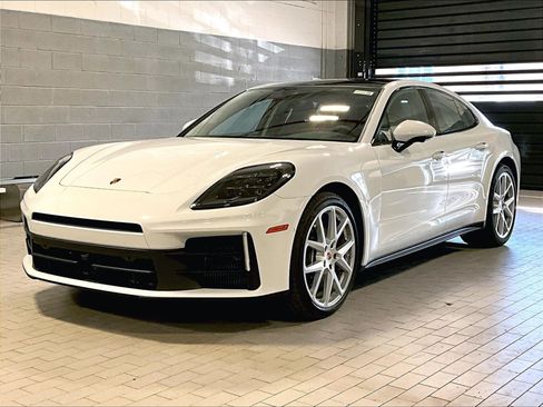 New 2026 Porsche Panamera 4 AWD/4WD image 1