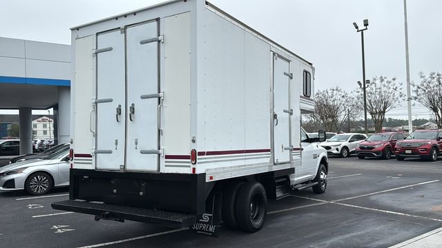 Used 2018 RAM 3500 Tradesman w/ Chrome Appearance Group RWD image 8