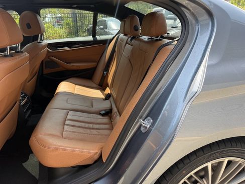 Used 2017 BMW 530i RWD image 7