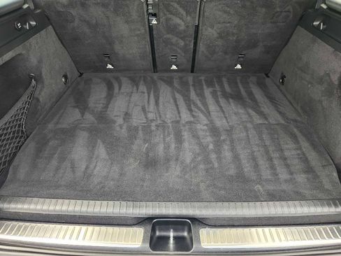 Used 2019 Mercedes-Benz GLC 350e 4MATIC image 32
