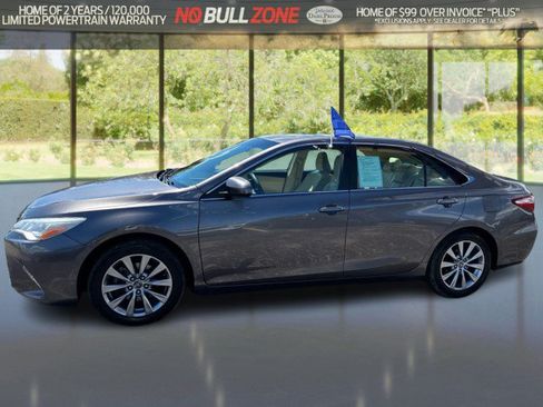 Used 2017 Toyota Camry XLE w/ Advanced Technology Package FWD image 2