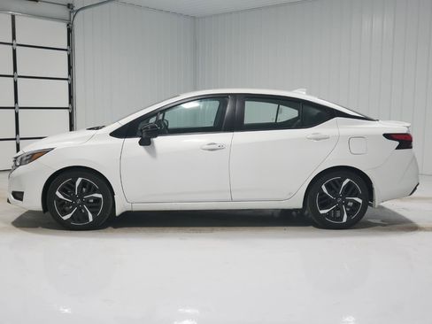 Used 2024 Nissan Versa SR w/ Electronics Package image 8