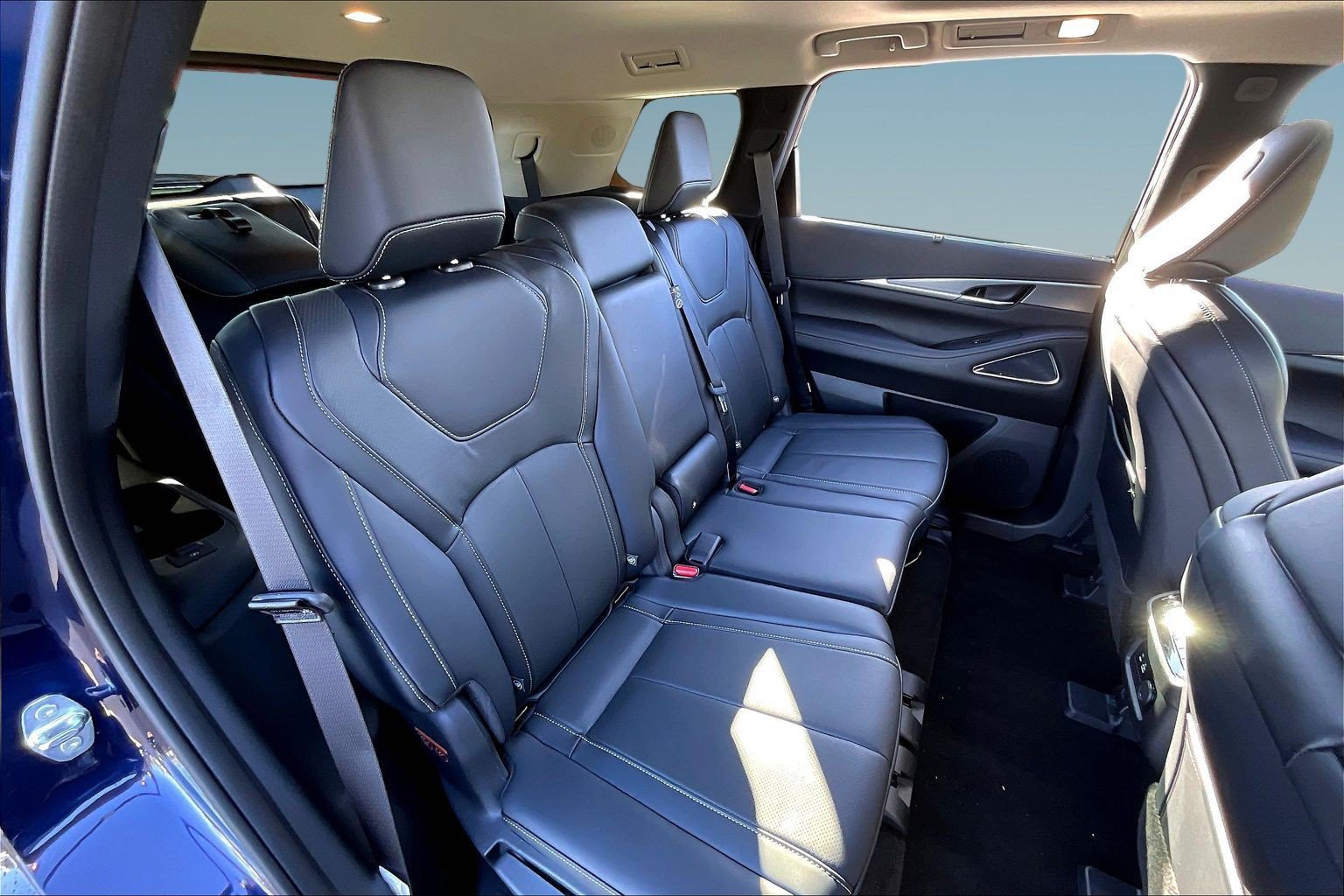 Certified 2023 INFINITI QX60 Luxe w/ Performance Audio Package AWD/4WD image 24