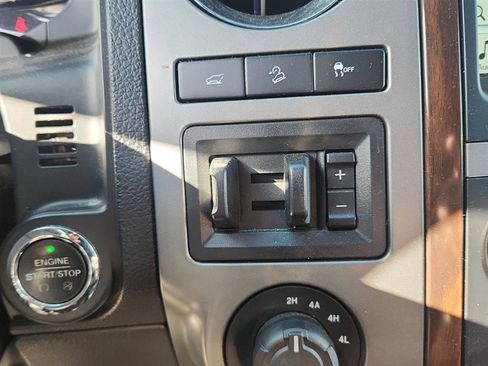 Used 2017 Ford Expedition Max Platinum image 13