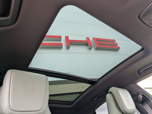 New 2026 Porsche Macan 4 Electric AWD/4WD image 26